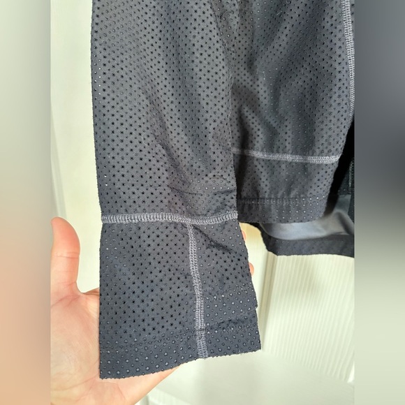 MARMOT Womens Full Zip Jacket Small Black Perforated Lightweight Running Outdoor - Picture 6 of 13